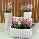 Kit 3 peças vasos canelados jardineiras/floreiras com plantas artificiais, flores do campo